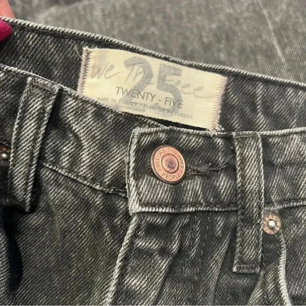 We The Free Frank Dad Jean in Black Size 25 - Picture 4 of 10